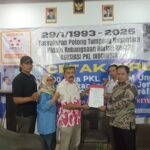 Ketua DPD APKLI Perjuangan Kota Serang Resmi Terima SK Kepengurusan, Siap Perjuangkan Hak PKL