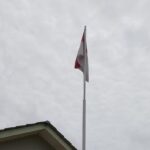 Dua Hari Sekali di Cuci, Setiap Bulan Ganti yang Baru, Bendera Merah Putih di Balai Desa Ulak Rengas