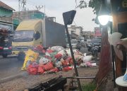 Sampah Menumpuk di Pasar dan Terminal Bukit Kemuning, Warga Keluhkan Janji Pemerintah, Pembohong Besar Makan Gaji Buta