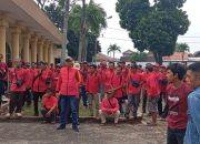 Region Head PTPN I Regional 7 Huhu Bangun Kabur Hindari Demo Buruh