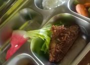 Program Makan Bergizi Gratis (MBG) di SMK Hulu Sungkai Dimulai — Gunakan Uang Negara, Publik Wajib Awasi! Uang Negara Bukan Uang Nenek Moyang Pengelola