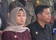 Viral Gestur Cibir Pendemo, Dheninda Chaerunnisa Ketua Komisi 3 DPRD Gorontalo Utara Mirip Nenek Lampir