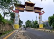 Tulisan Mandarin Dicopot dari Gapura Teluk Betung, Pemkot Bandar Lampung Tegas: “Ini Tanah Lampung, Bukan Tempat Aksara Asing Berkuasa!”