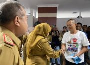Pemkot Bandar Lampung Salurkan Bantuan Rp365 Juta untuk 69 Warga Sakit dan Korban Bencana