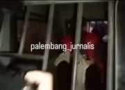 Wartawan Dihalangi Saat Ambil Gambar Tersangka Dugaan Korupsi di Kejati Sumsel, Situasi Nyaris Ricuh, Maling Uang Negara Bukan Uang Pribadi, Jaksa Musti Paham, Belajar Lagi