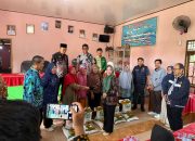 Polda Lampung Dampingi Bapanas dalam Penyaluran Bantuan Pangan di Dua Desa di Tubaba