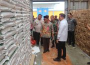 Penyaluran CPP Beras dan Minyak Goreng di Lampung Barat Resmi Dilepas, 29.559 KPM Terima Manfaat