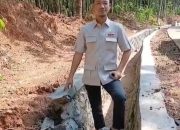 Proyek Drainase di Way Kanan Diduga Asal-Asalan, Baru Sebulan Sudah Ambruk