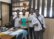 Jalan Rusak Parah, Warga Desa Pauh Terenja Menunggu! PPWI Mukomuko Turun Tangan, PUPR Janjikan Perbaikan 2027