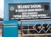 Kepsek SDN 5 Kota Bengkulu Enggan Ditemui Wartawan, Ada yang Ditutup-Tutupi?