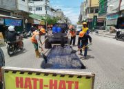 Utamakan Keselamatan Warga, Bupati OKU Selatan Instruksikan Tambal Sulam Jalan Sudirman–Ahmad Yani