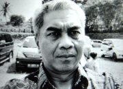 Skandal di Dunia Pendidikan! Seragam Dijadikan “ATM Sekolah”? Kepala SMPN 1 Pakenjeng Disorot Keras