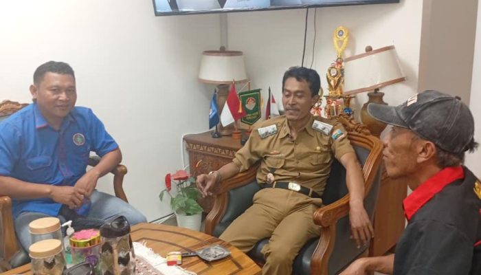 Ketua GRIB Jaya Pesisir Barat Lampung Pitriawan Kunjungi Dinas PMP, Bahas Kerja Sama Pengawasan Dana Desa